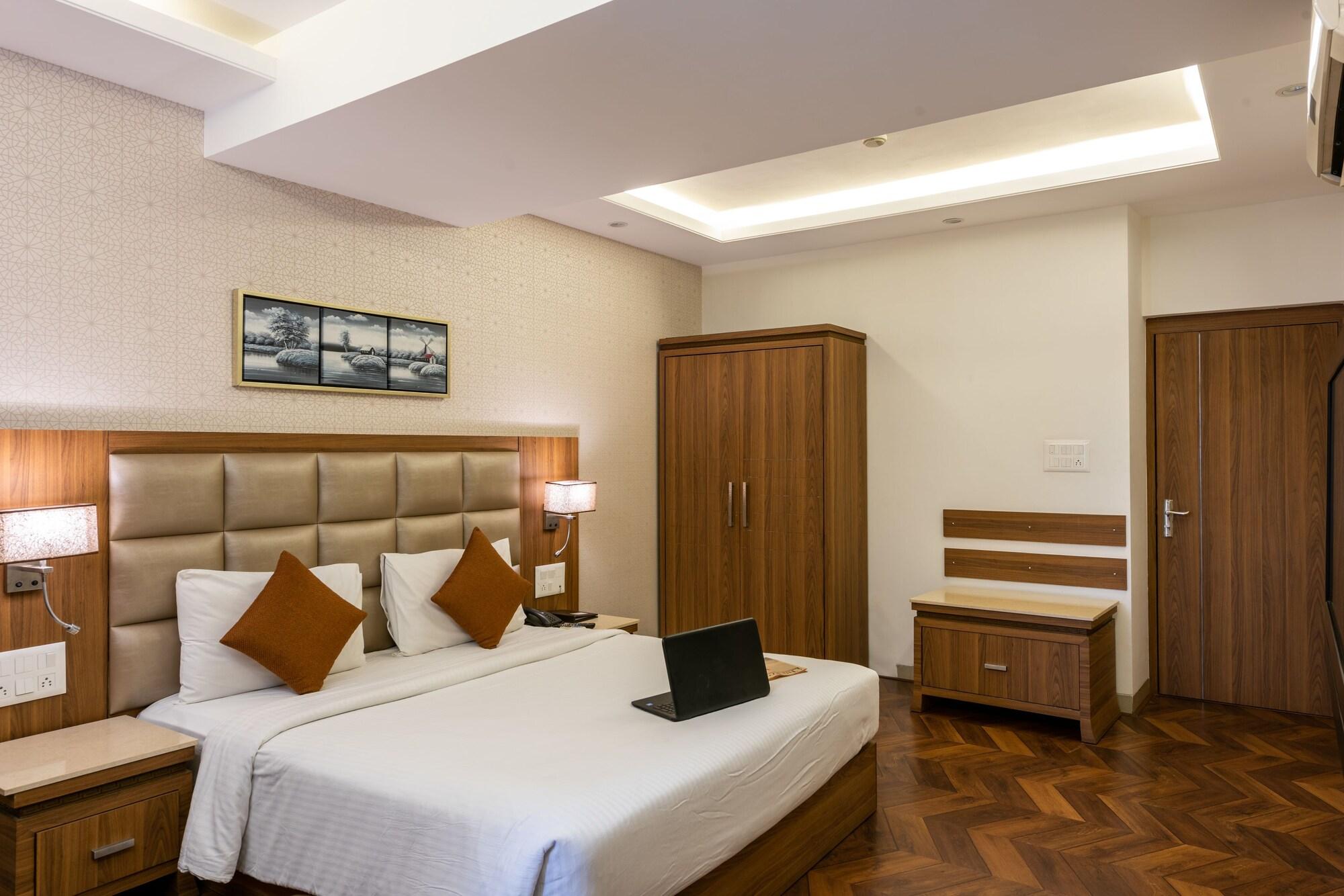 Treebo Trend Surya Nashik Hotel Luaran gambar
