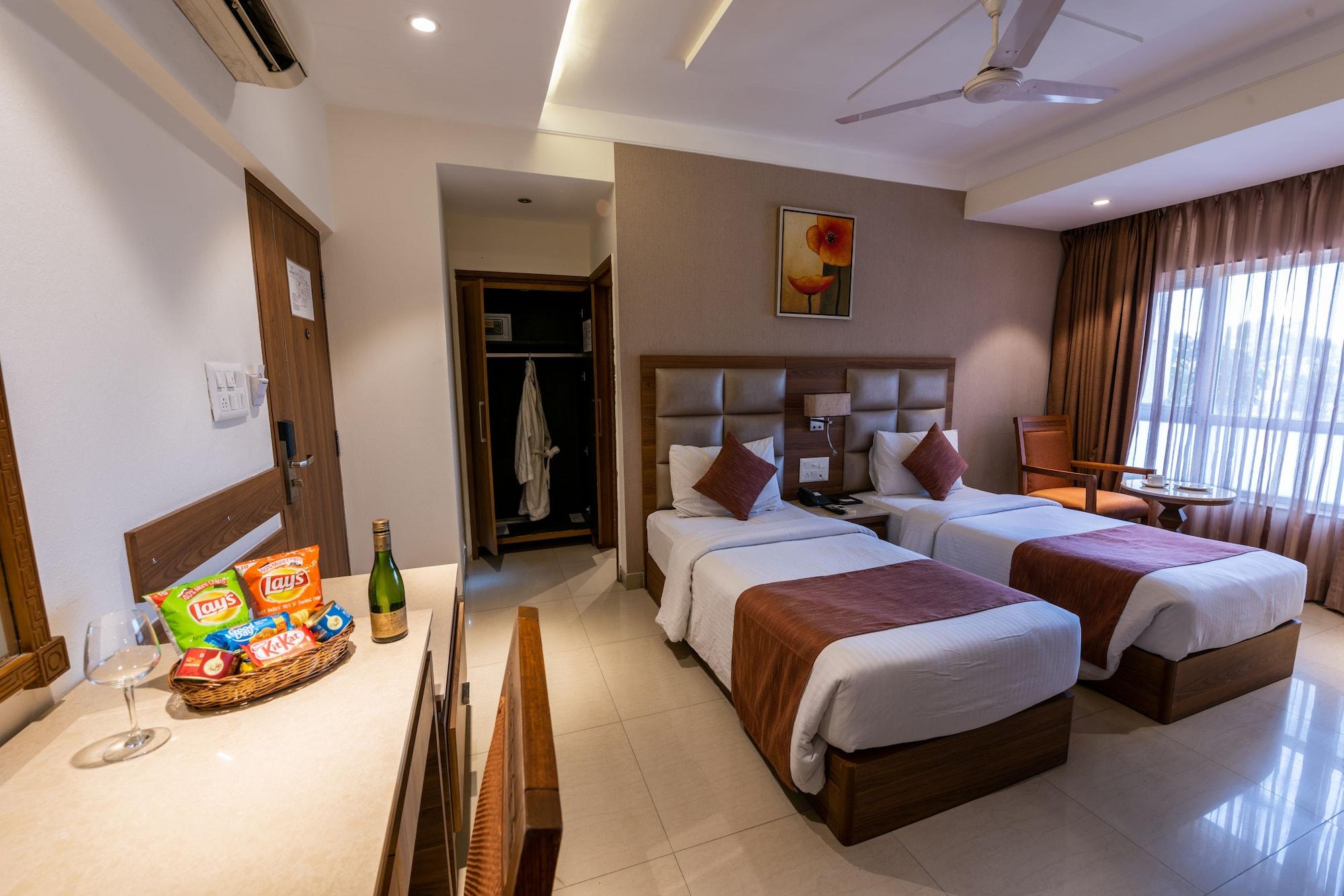 Treebo Trend Surya Nashik Hotel Luaran gambar