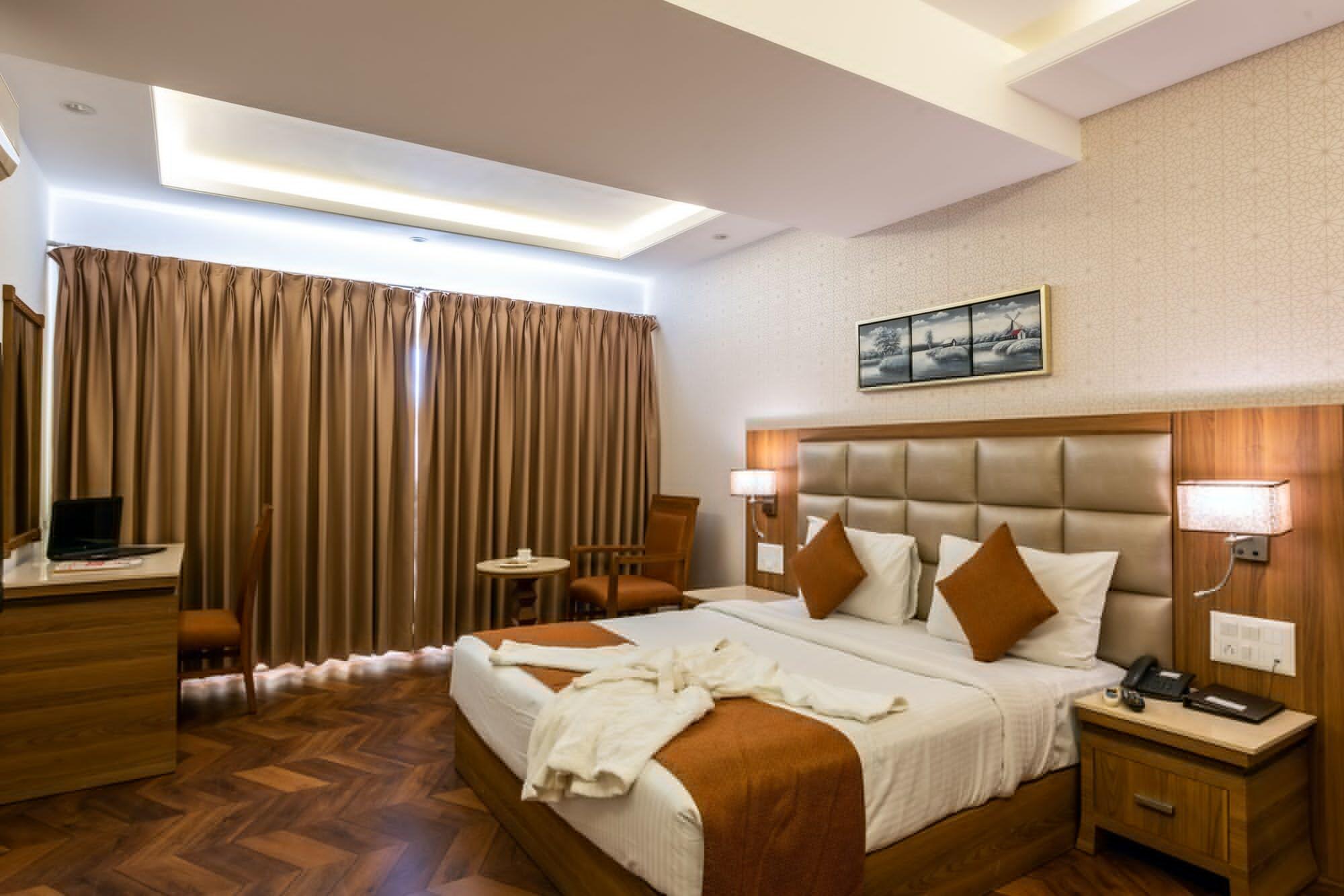 Treebo Trend Surya Nashik Hotel Luaran gambar