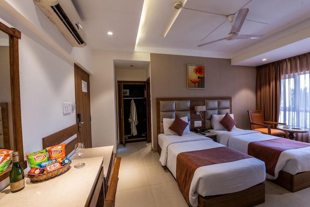 Treebo Trend Surya Nashik Hotel Luaran gambar