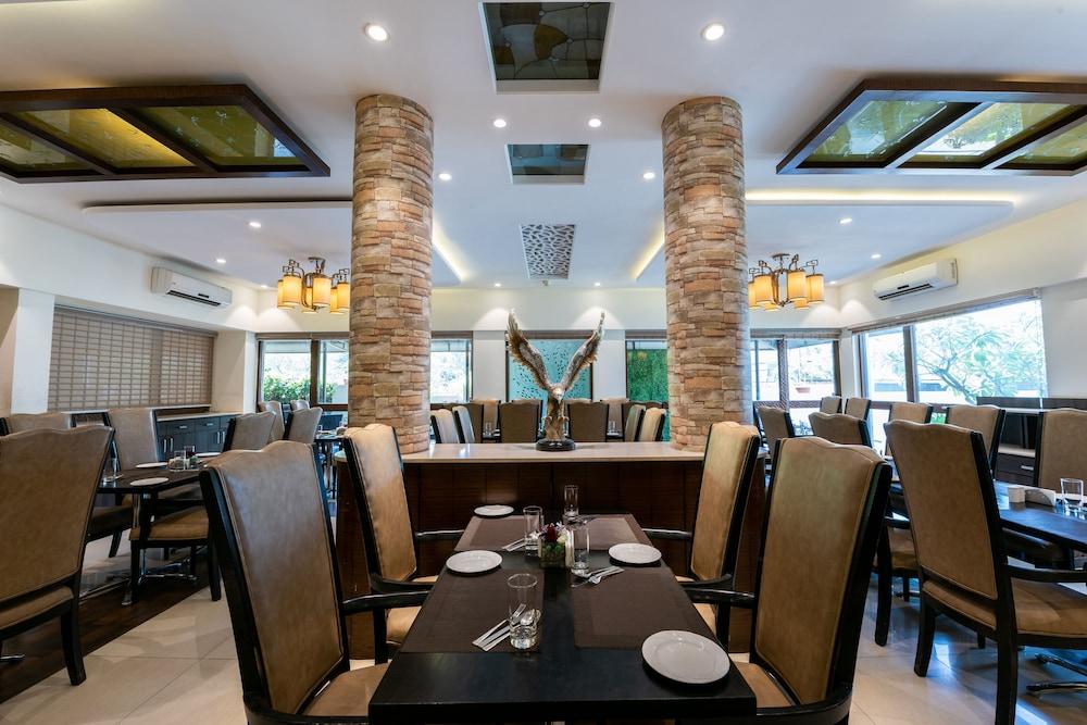 Treebo Trend Surya Nashik Hotel Luaran gambar