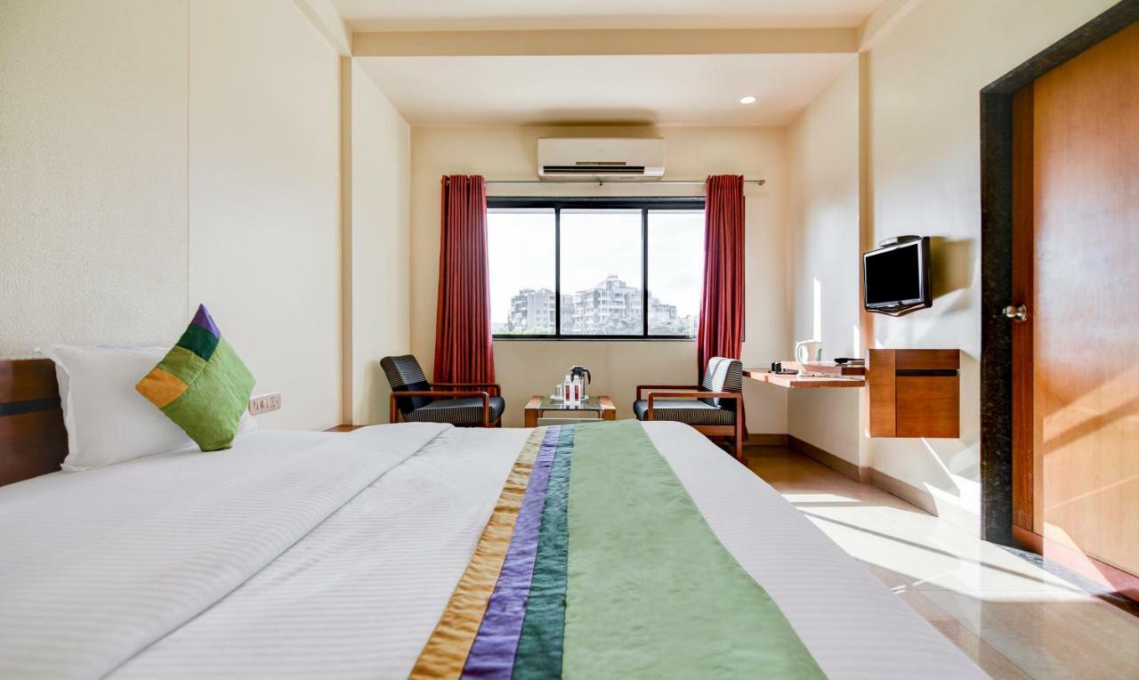 Treebo Trend Surya Nashik Hotel Luaran gambar