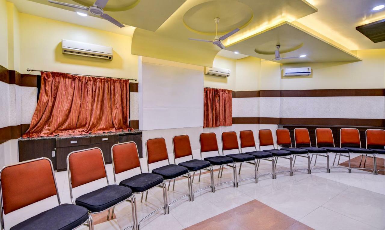 Treebo Trend Surya Nashik Hotel Luaran gambar