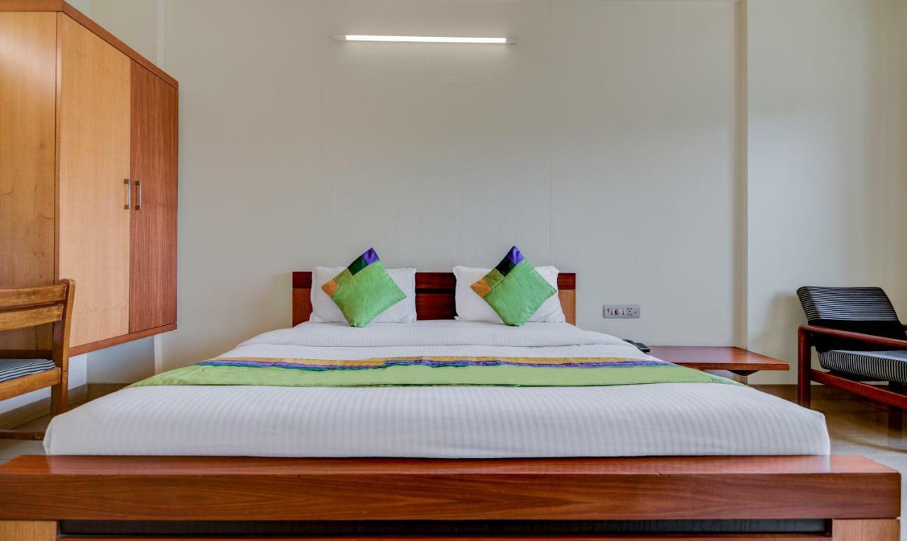 Treebo Trend Surya Nashik Hotel Luaran gambar