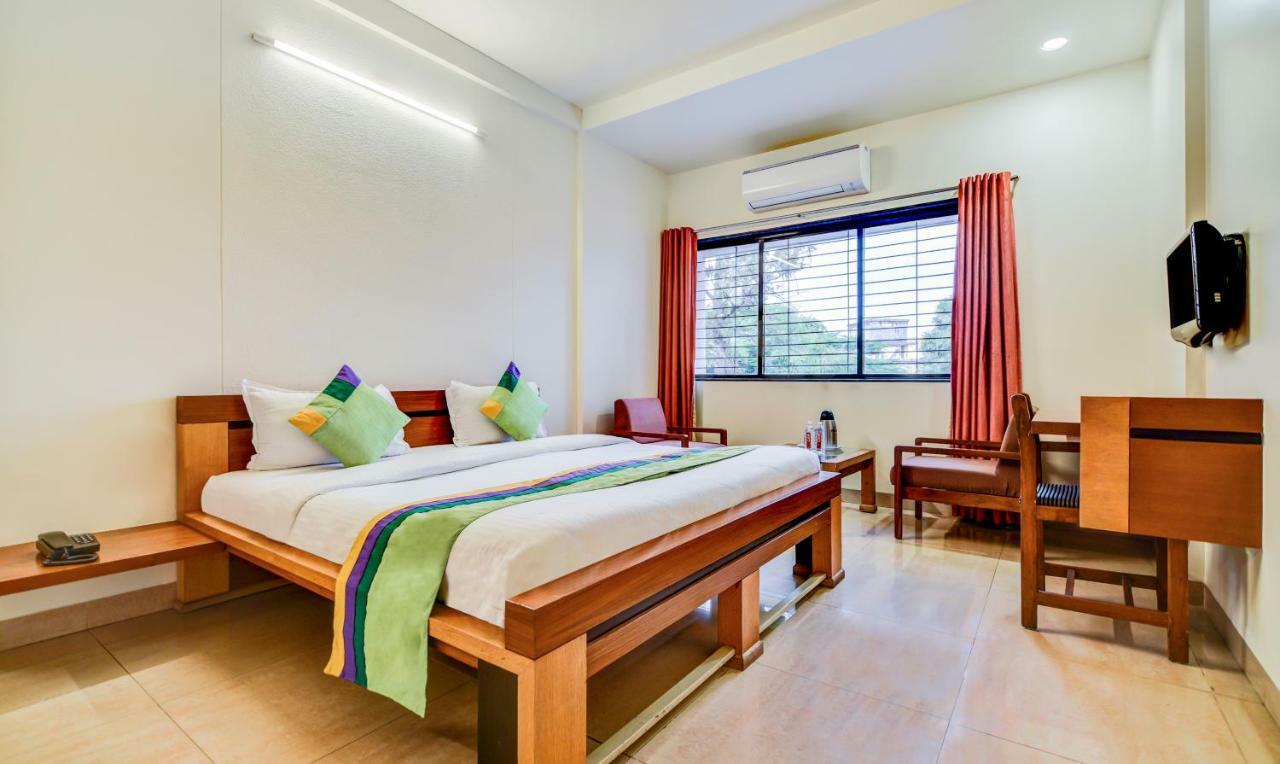 Treebo Trend Surya Nashik Hotel Luaran gambar